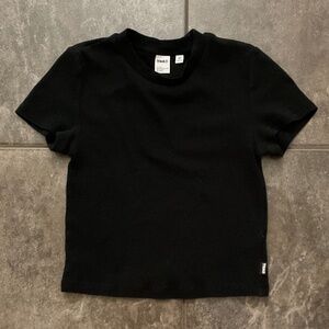 Aritzia - TNA HomeStretch™ Rib Tune Waist T-Shirt - BARELY WORN